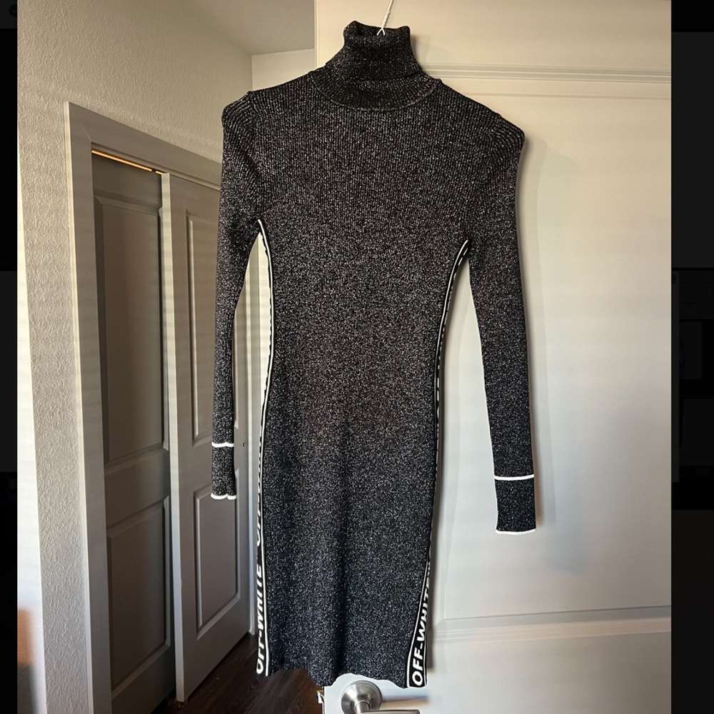 Off-White c/o Virgil Abloh Turtleneck Knee-Length Dress